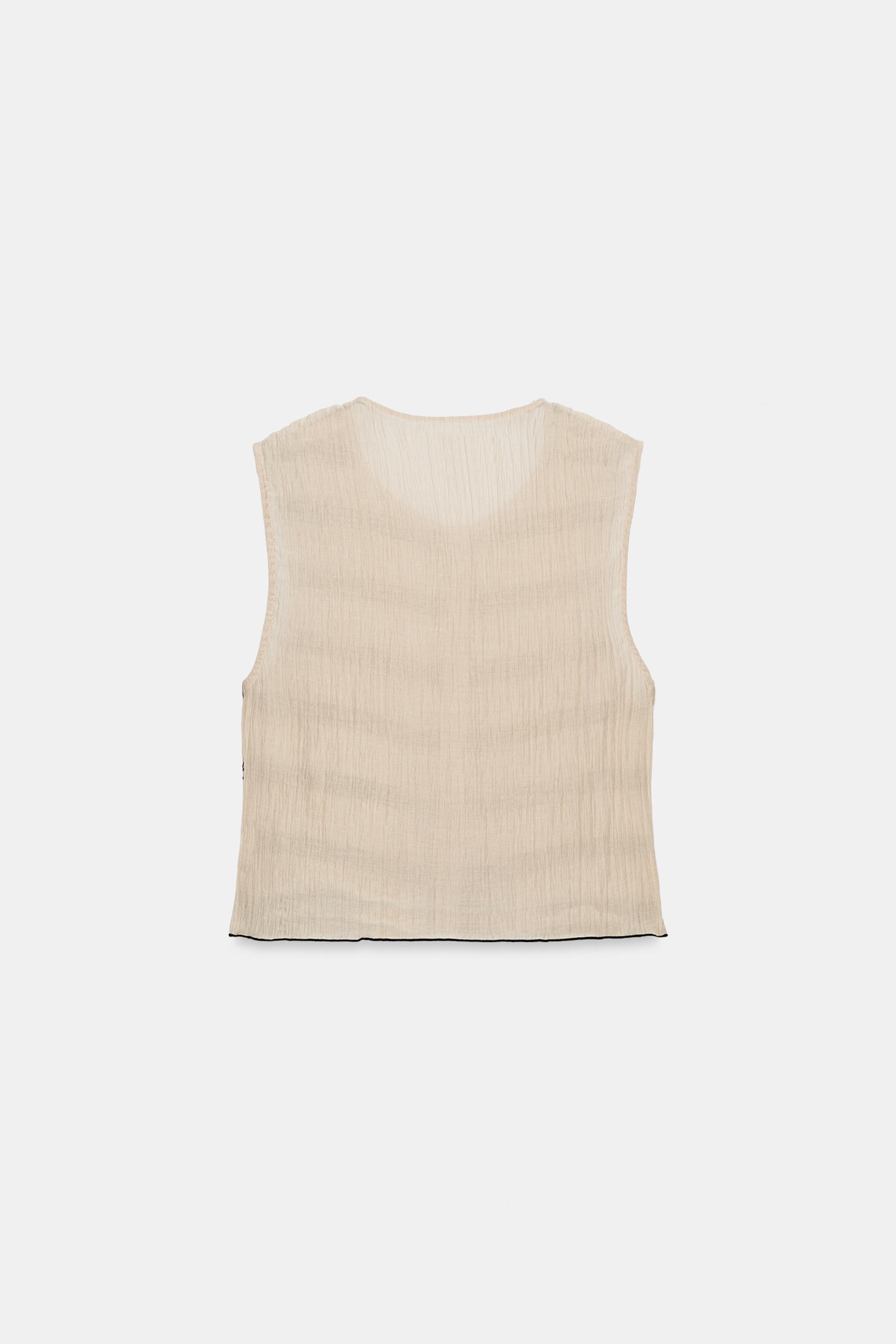 CONTRAST SEAM VEST TOP